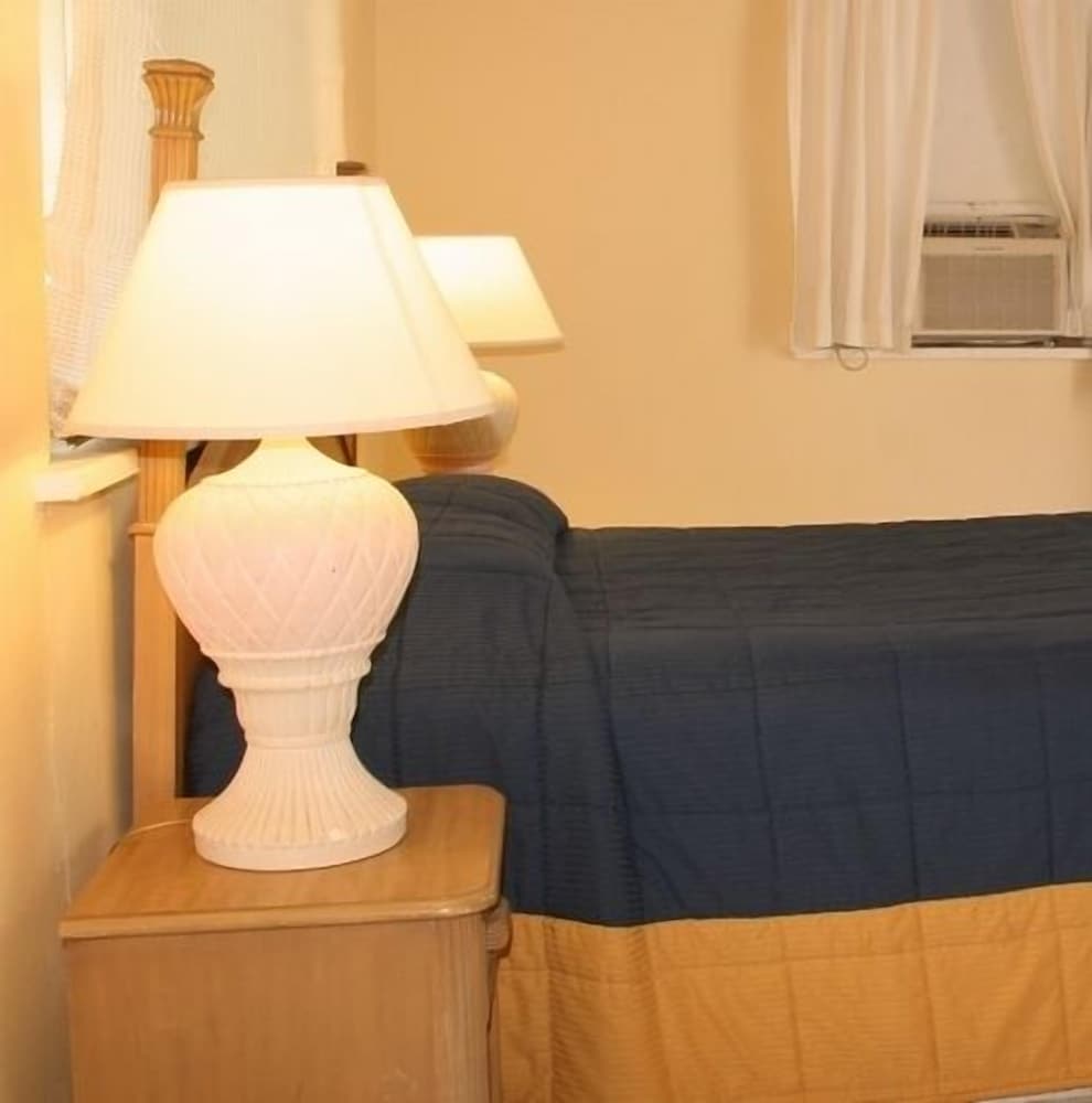 Orchard Garden Hotel & Suites