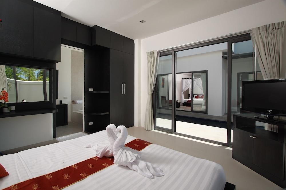 Seastone Private Pool Villas