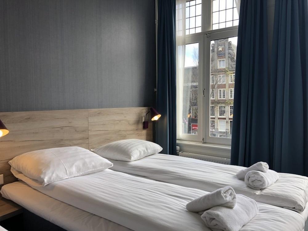 Facade Hotel Amsterdam