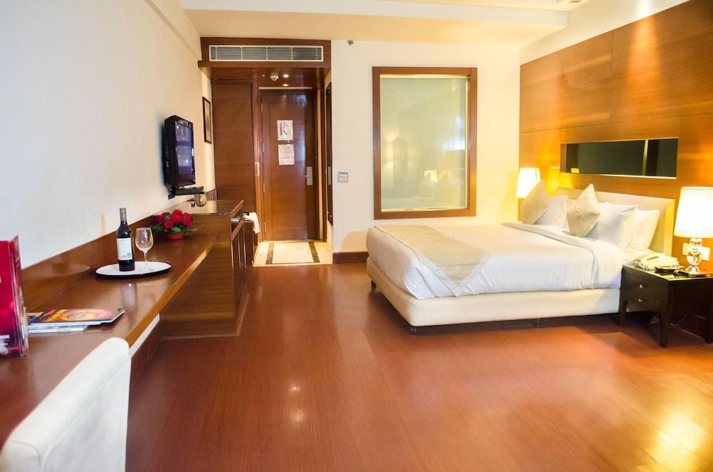 Hotel Haute Monde, Gurgaon