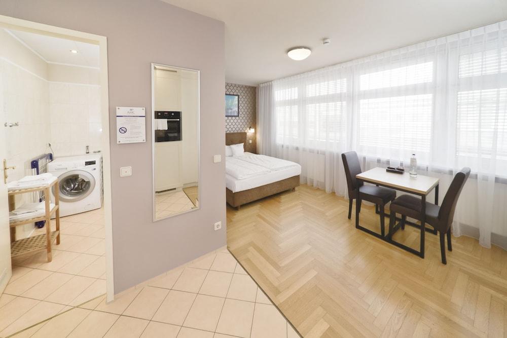 AMC Apartments - Ku'damm