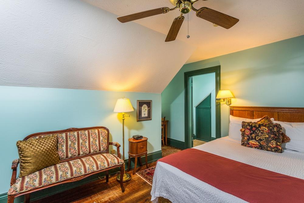 Spencer House Inn Bed & Breakfast