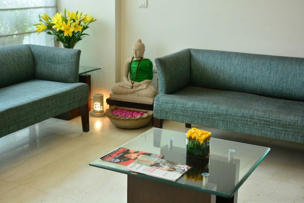 Rockland Hotel Panchsheel Enclave