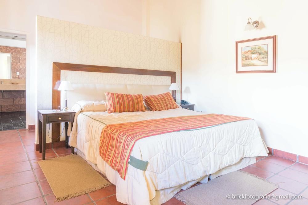 Delvino Boutique Hotel