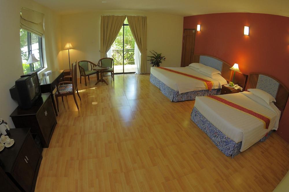 Borneo Tropical Rainforest Resort