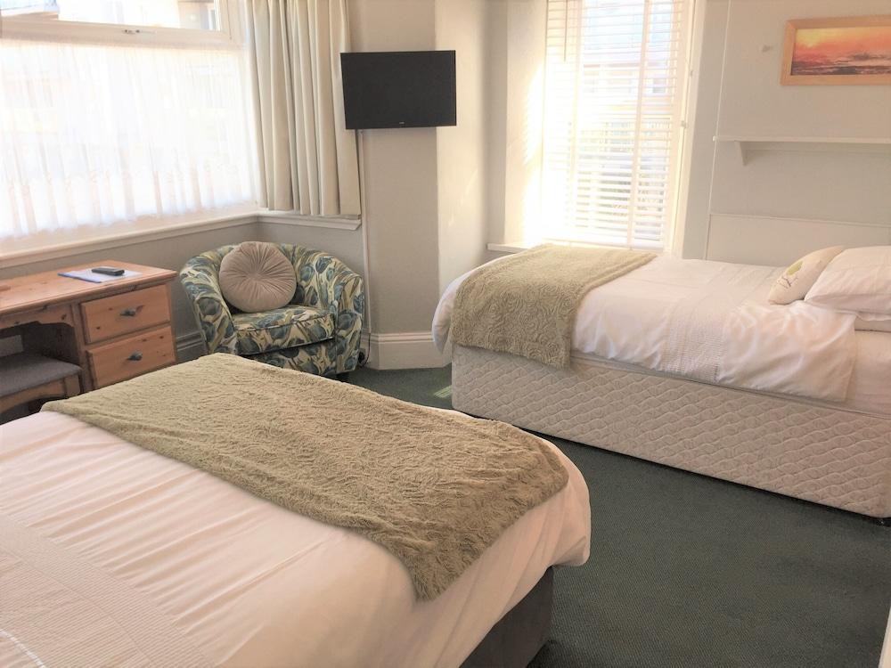 Summer Breeze Guest House