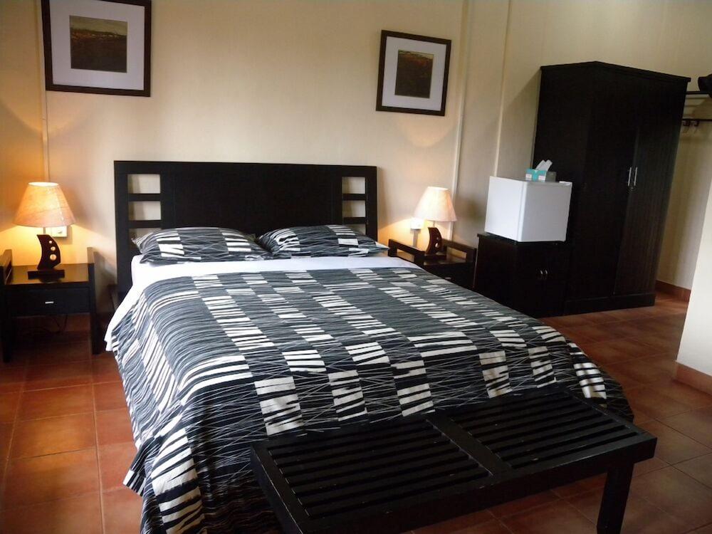 Blue Hill Dive Resort Tulamben