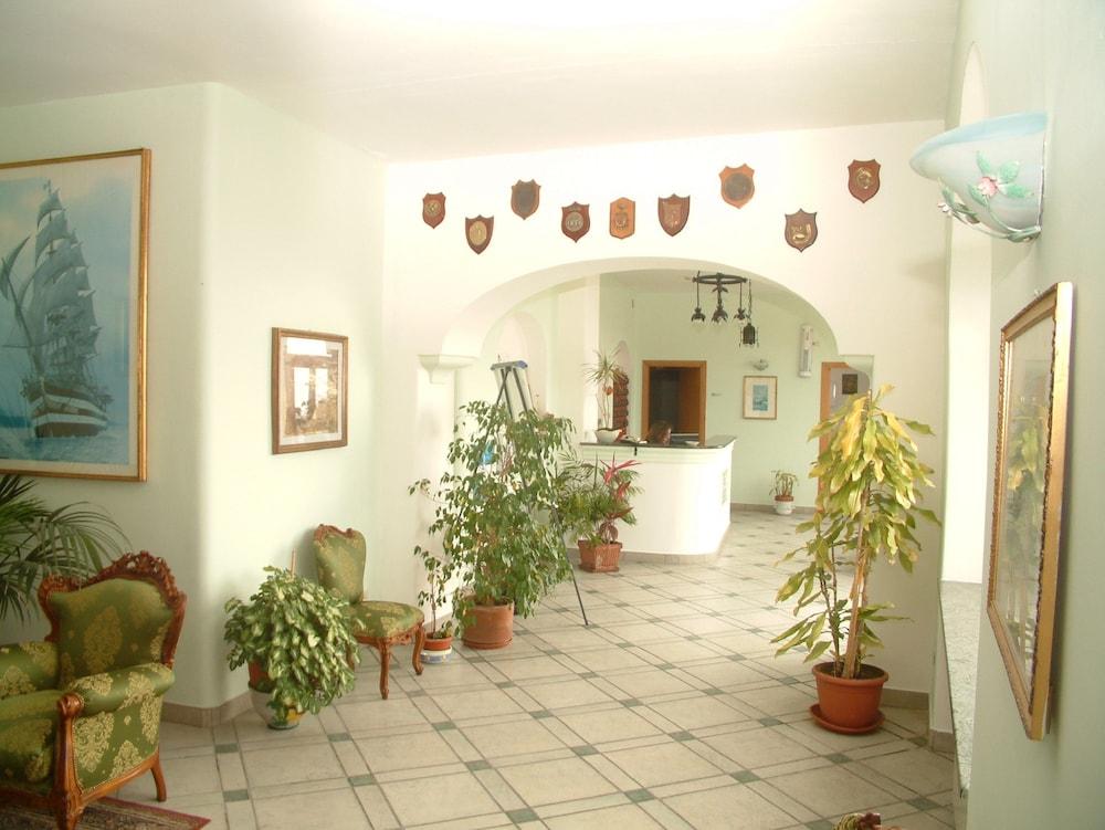 Hotel La Ginestra