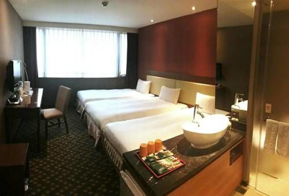 Orange Hotel - Linsen