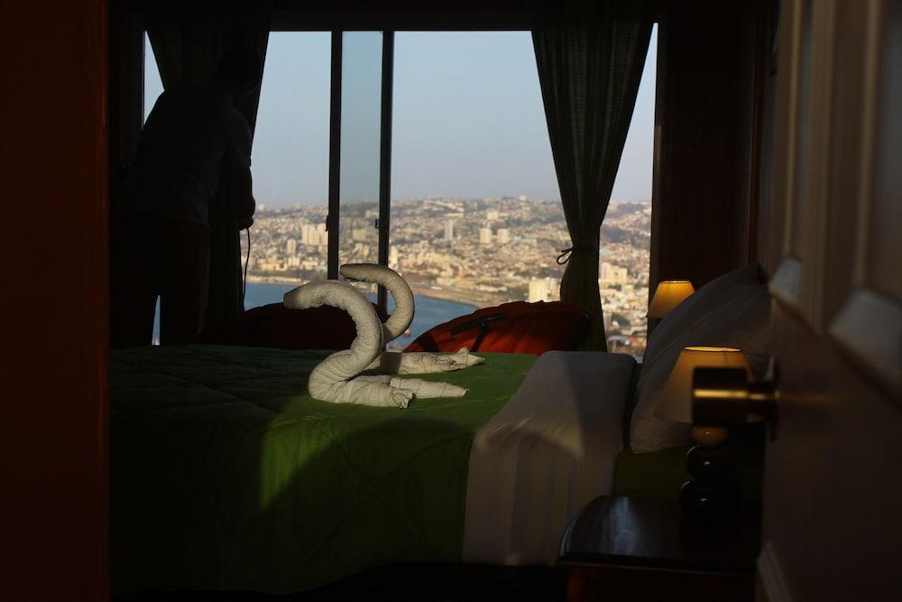 Costa Azul Bed & Breakfast