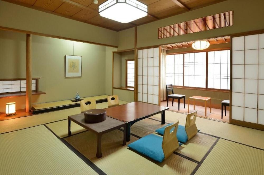 Otsuki Hotel Wafukan