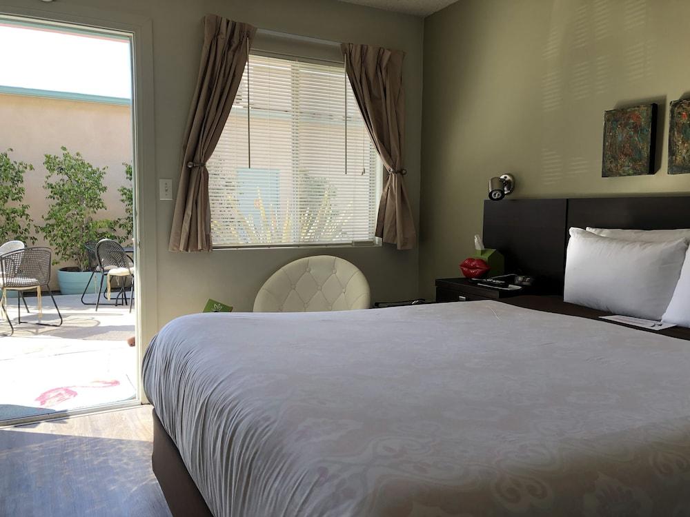 Bayfront Inn at the Waterfront