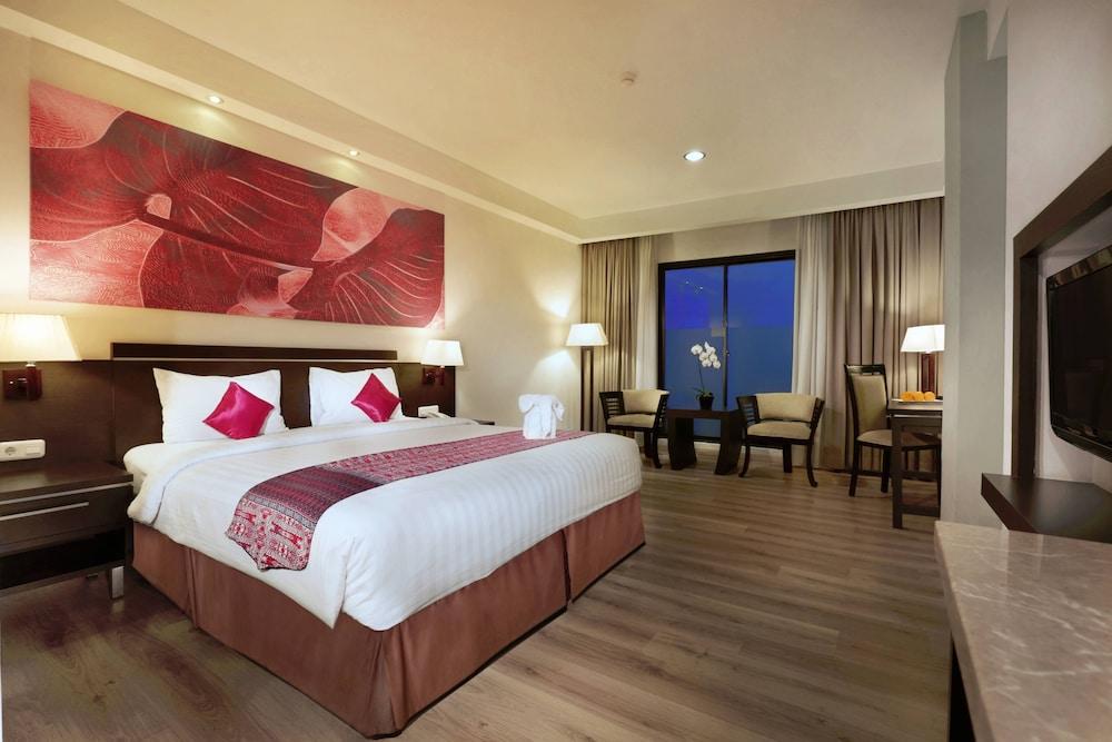 Aston Pontianak Hotel & Convention Center