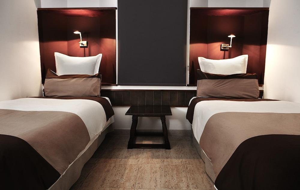 Bungalows Tenesoya - Caters to Gay Men