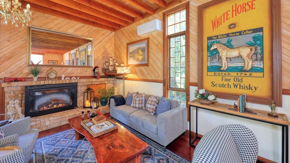 Mt Tamborine Stonehaven Boutique Hotel