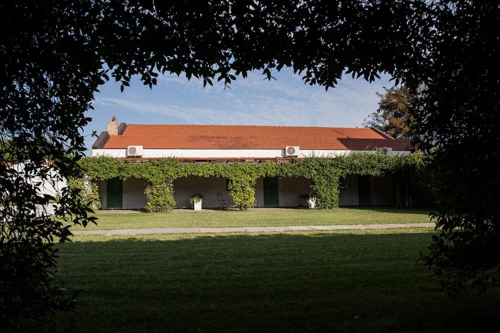 Masseria Macchia & Relais San Pio