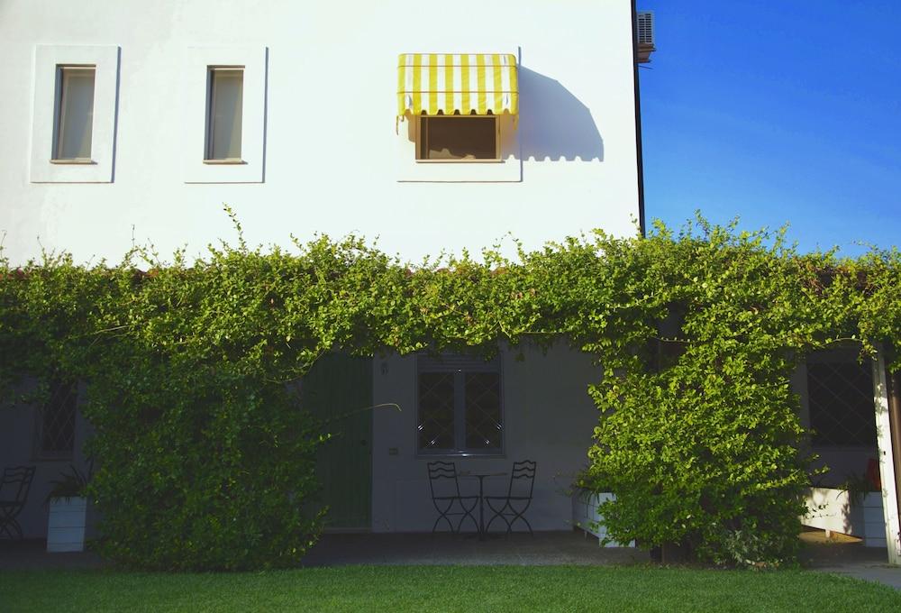 Masseria Macchia & Relais San Pio