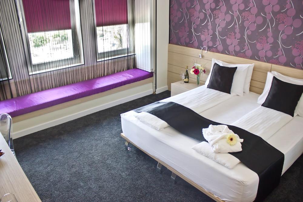 Z Executive Boutique Hotel