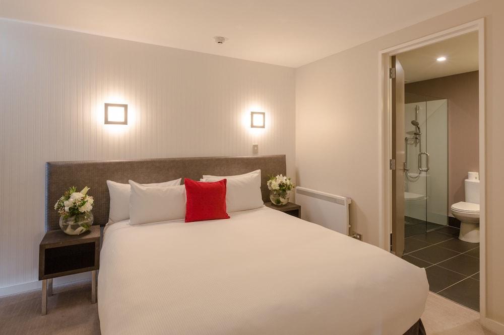 Hilton Queenstown Resort & Spa