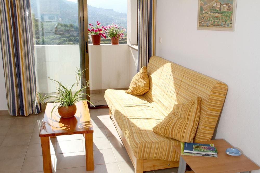 Apartamentos Serrella