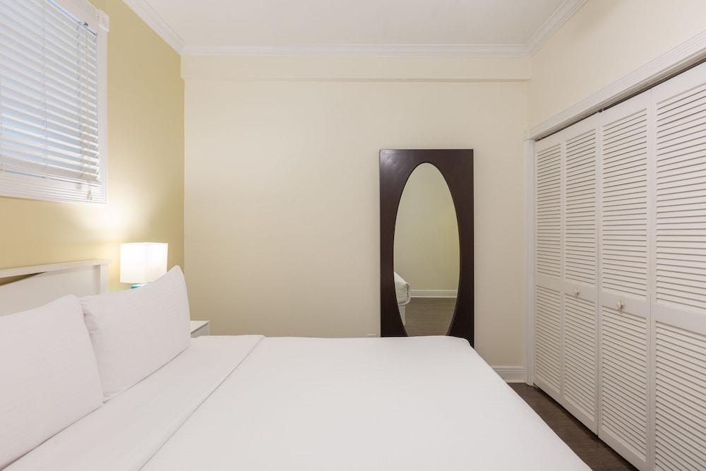 The Southernmost Inn - Adults Only