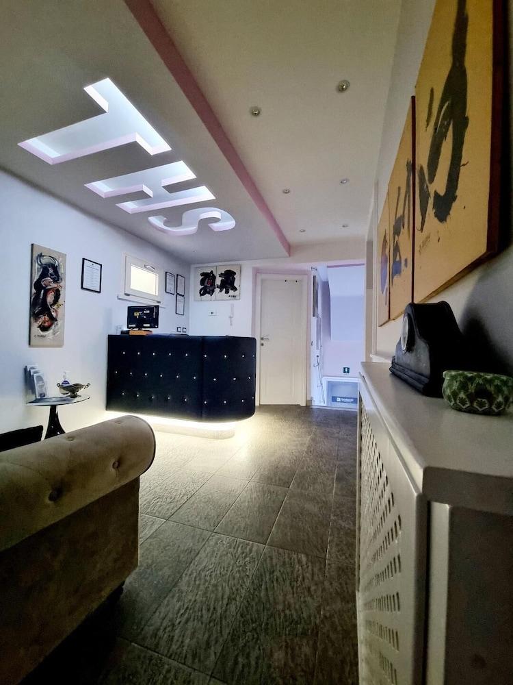 Corso Suite 107 Rooms Wellness & Spa