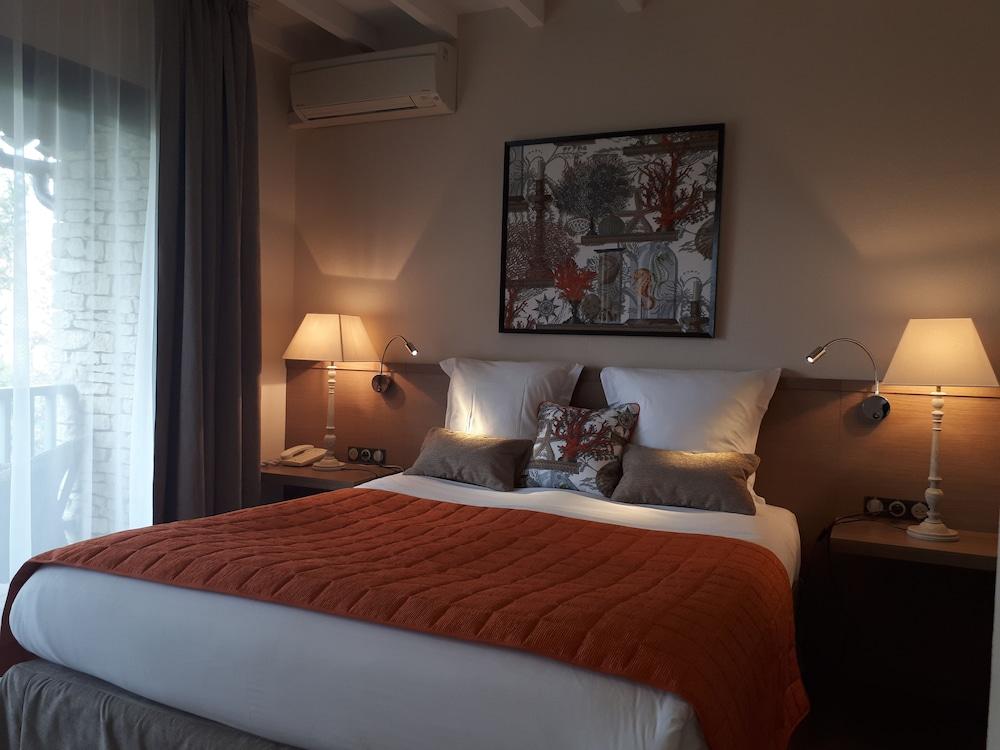 Hotel Carcarille - Restaurant le C