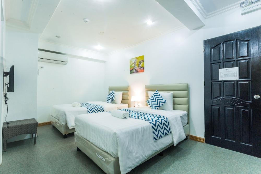 Grand Blue Beach Hotel