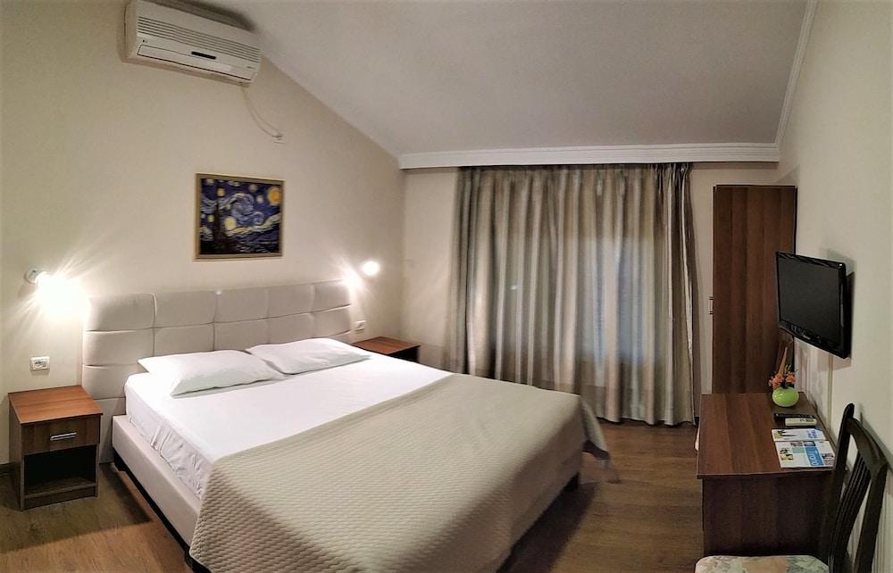 Hotel Viktoria Tirana