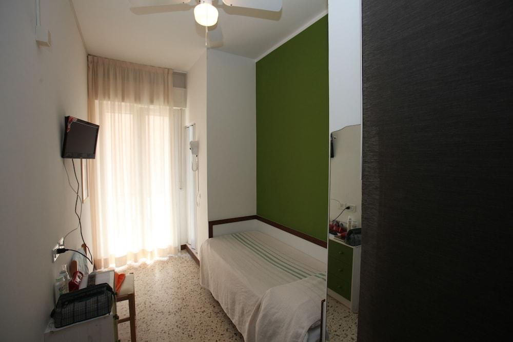 Tres Jolie B&B Hotel