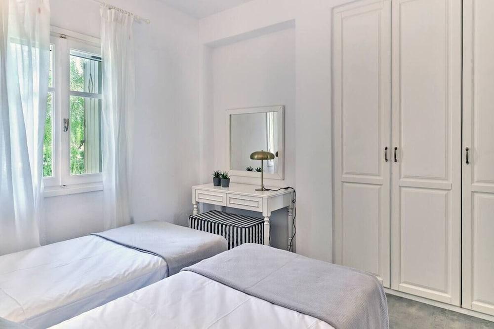 Stagones Luxury Villas