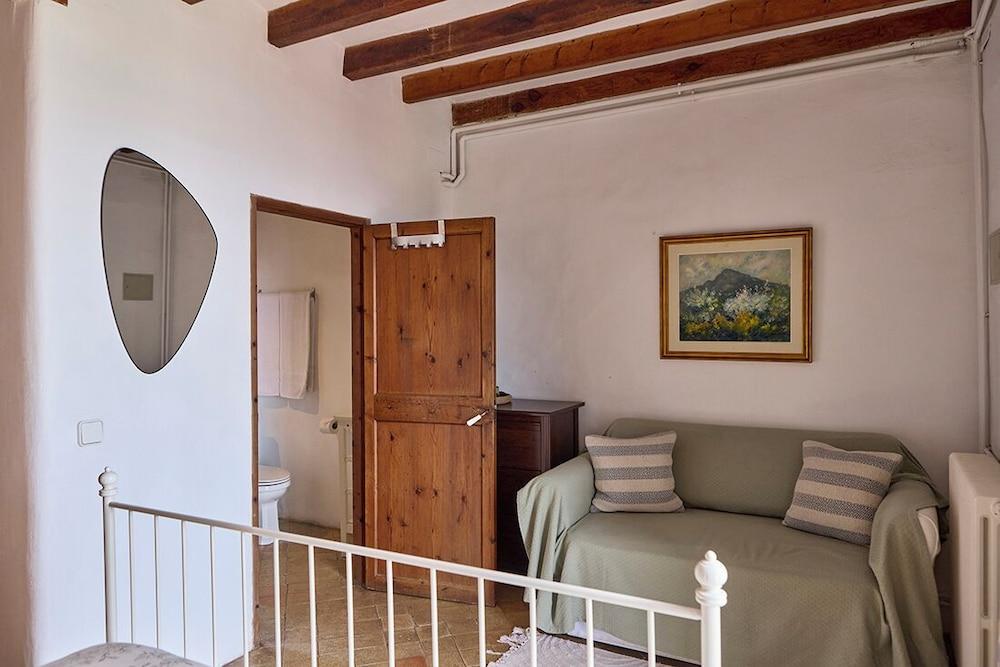 Can Busquets - Hotel d'Interior