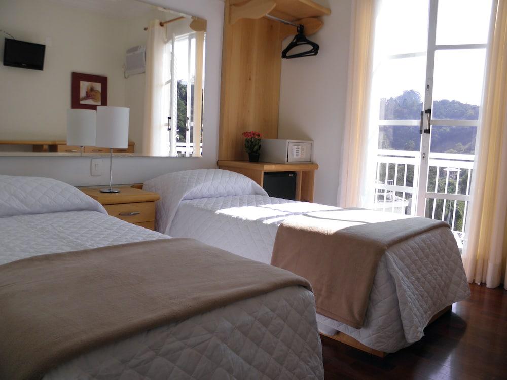 El Shadai Park Hotel