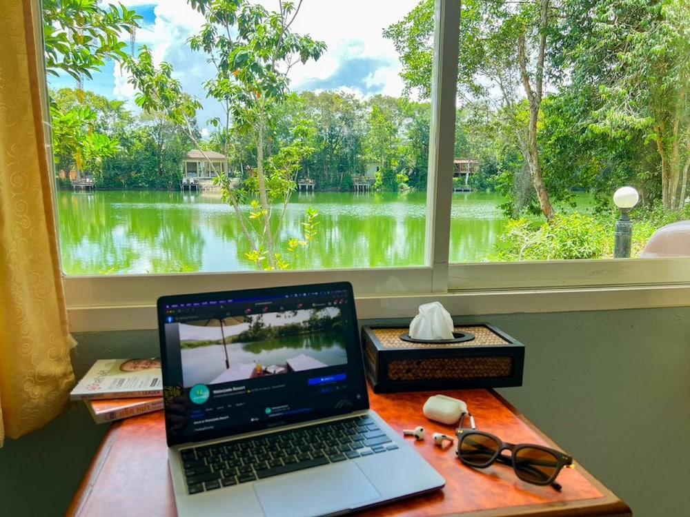 Water Jade Natural Resort