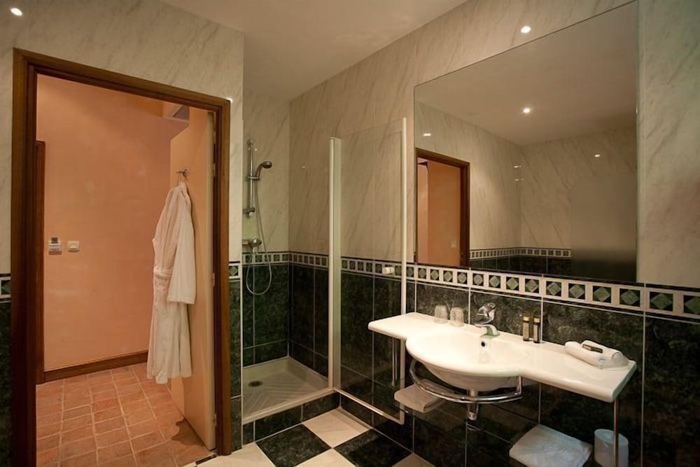 Logis Hôtel les Hauts de St Maure