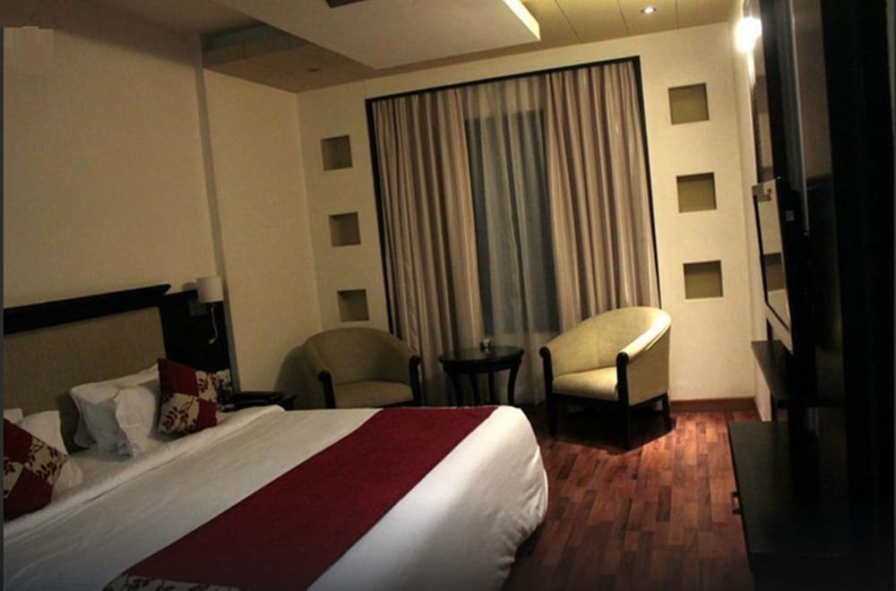 Royal Orchid Central