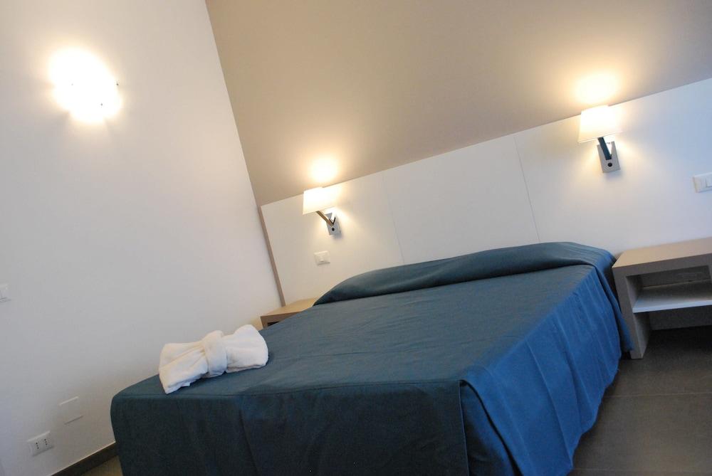 Marbela Apartments & Suites