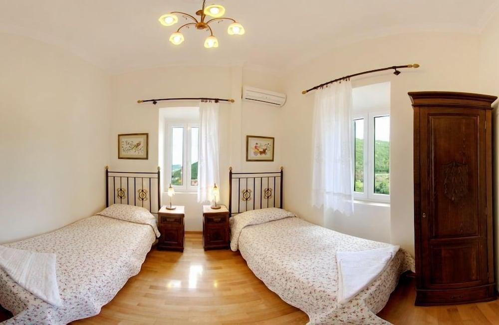 Agallis Corfu Village Residence