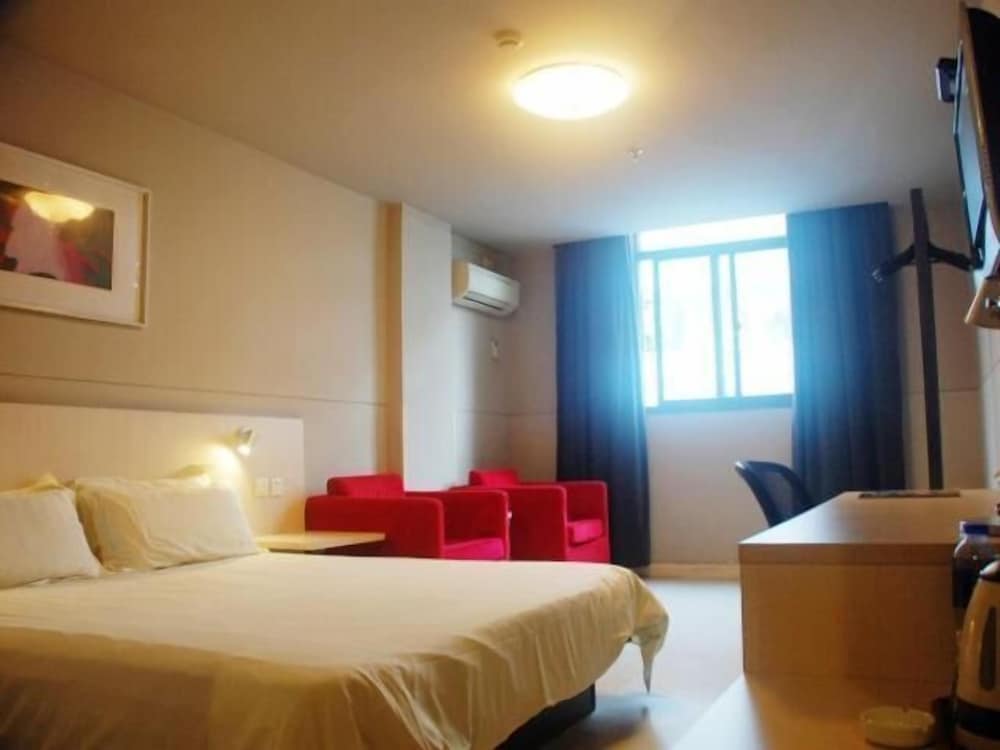 Jinjiang Inn Kunshan Train Station