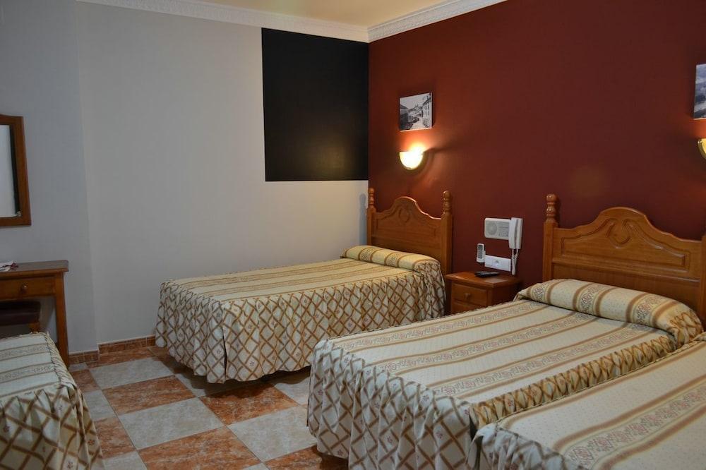 Hotel Virgen de los Reyes