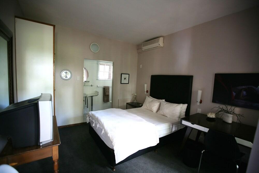 Le Must River Residence