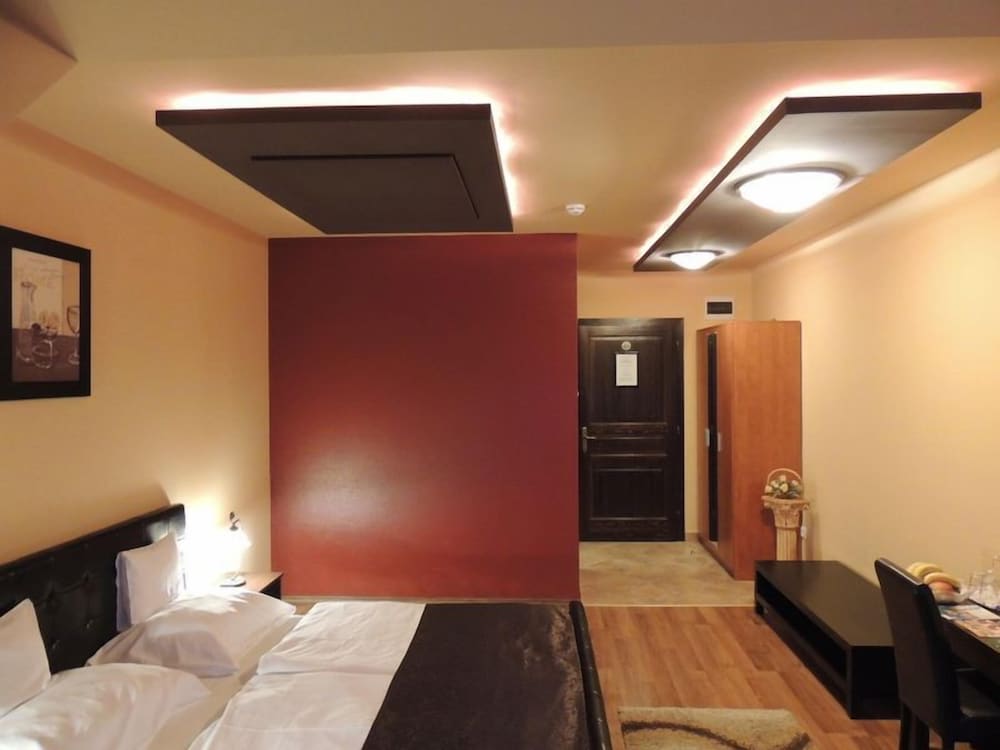 Bajor Panzio Aparthotel Restaurant - Adults Only