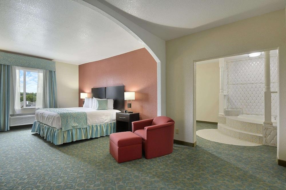 Ramada by Wyndham South Waco