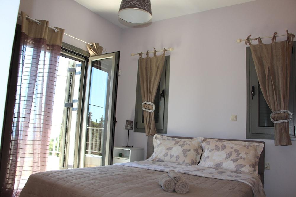 Porto Heli Villas & Studios