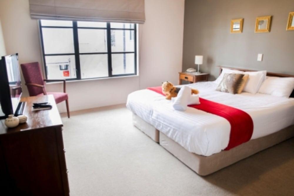 The Glebe Apartments