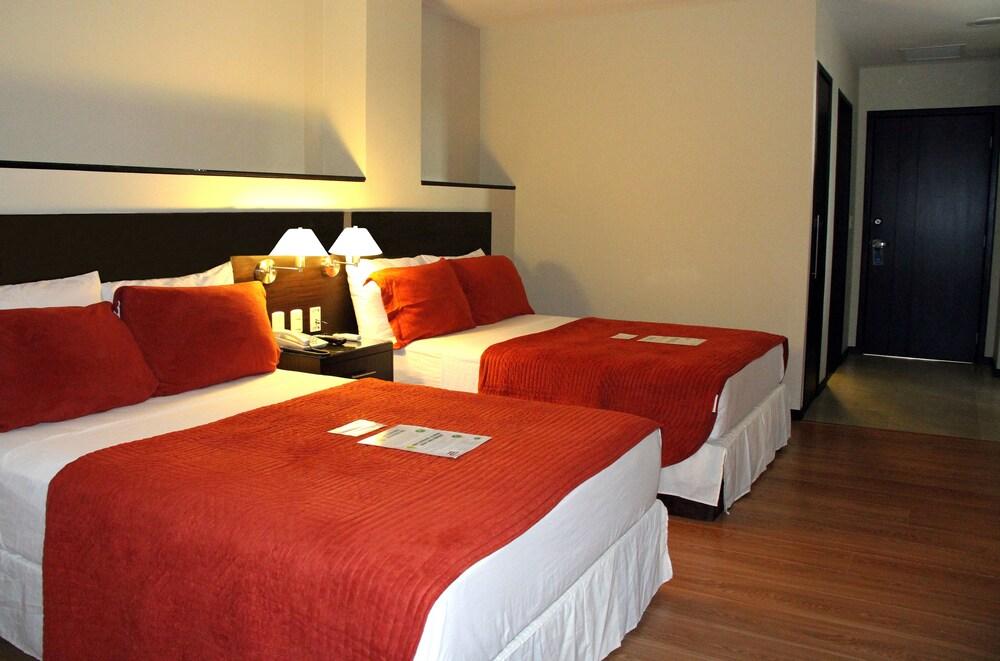 HM International Hotel