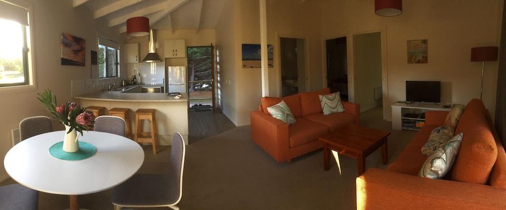 Sandpiper Ocean Cottages