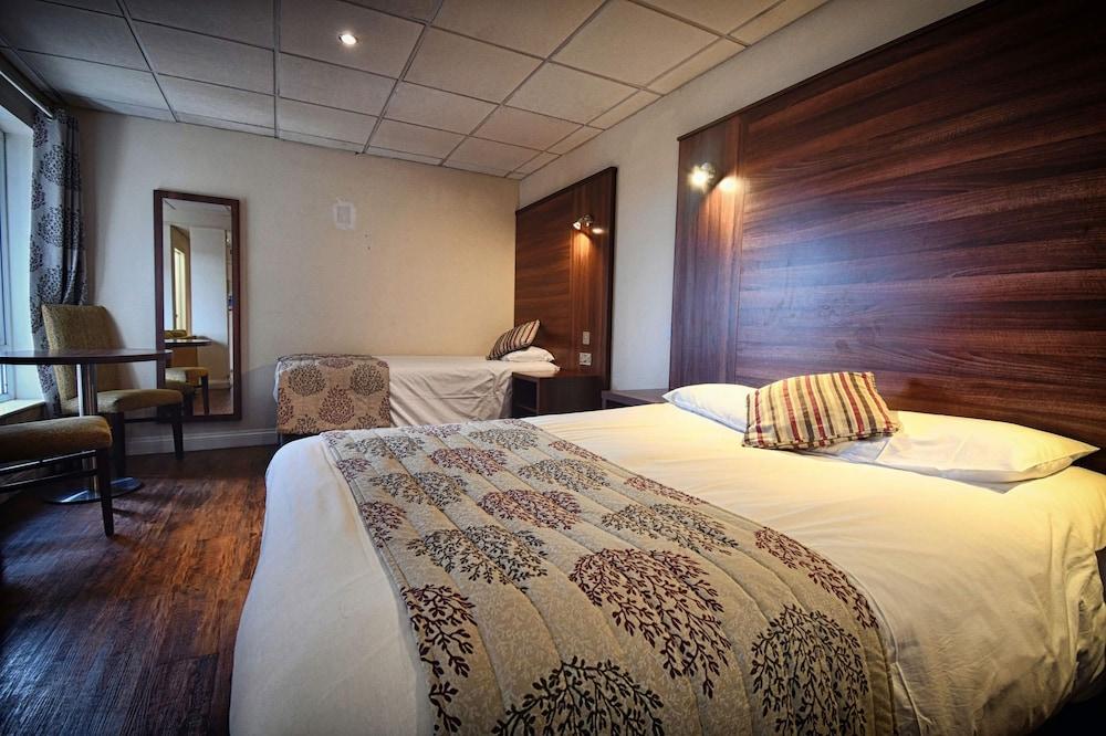 Oliver Cromwell Hotel