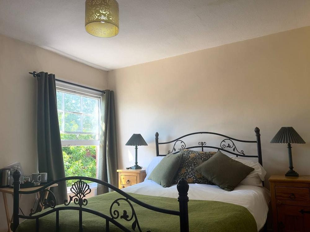 The George and Dragon Inn