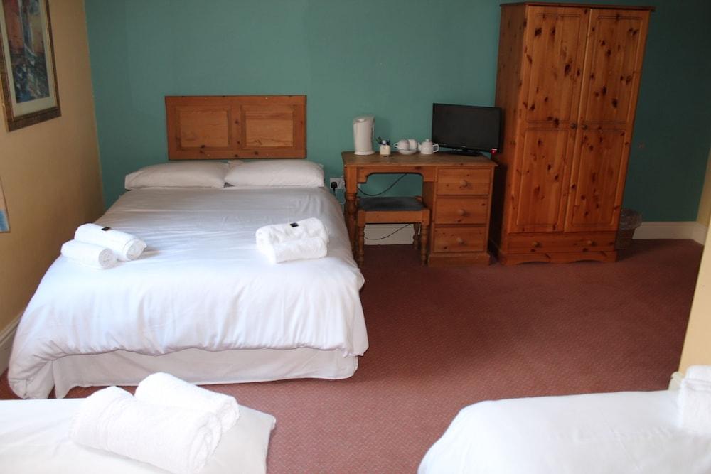 The Menai Hotel and Bar